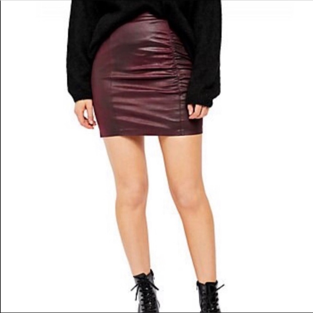 💙2 FOR $15💙NWT Free People mini skirt